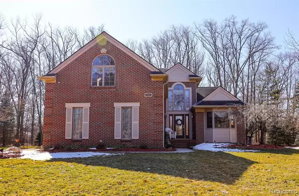 Grosse Ile, MI 48138,8445 SHERWOOD Drive