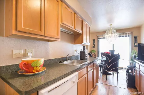 Southfield, MI 48033,24524 CASHMERE CRT