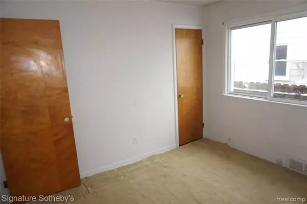 Royal Oak, MI 48067,518 S CAMPBELL Road