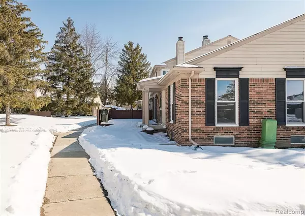 Canton, MI 48188,41034 SOUTHWIND Drive