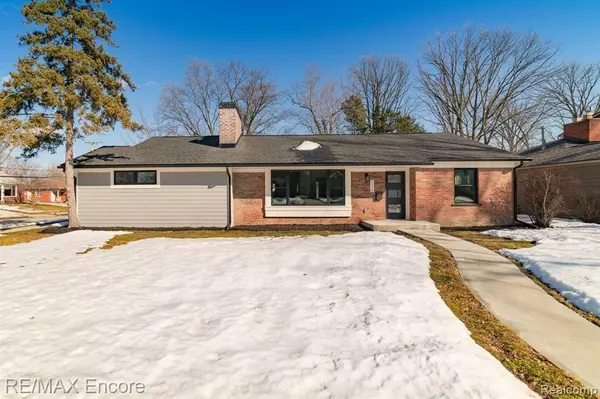 Royal Oak, MI 48073,2456 MAPLEWOOD Avenue