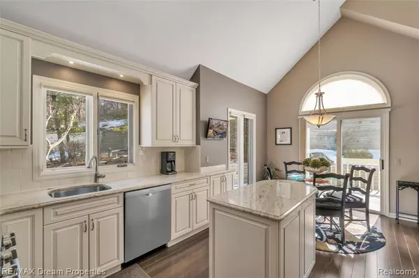 Northville, MI 48168,135 HAMPTON Court