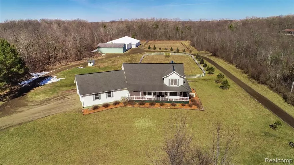 6189 E Potter Road, Davison, MI 48423