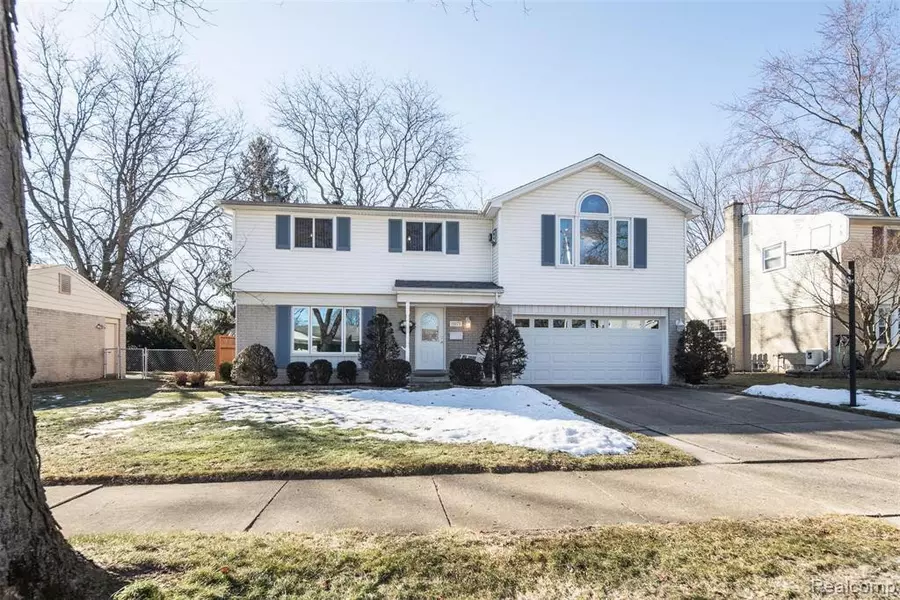 39175 Parkhurst Street, Livonia, MI 48154