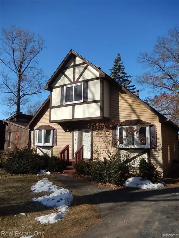 Sylvan Lake, MI 48320,2362 GARLAND Street