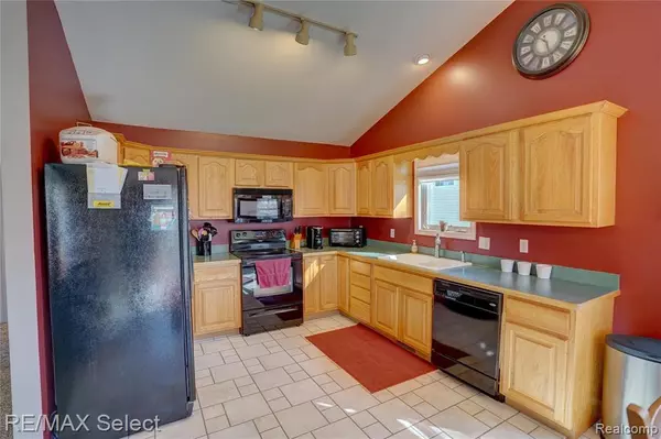 Swartz Creek, MI 48473,9479 HILL Road