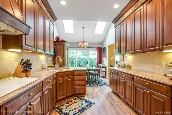 Saint Clair Shores, MI 48080,5003 HARBOR PLACE Drive