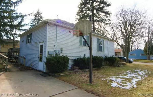 Mount Clemens, MI 48043,164 N WILSON Boulevard
