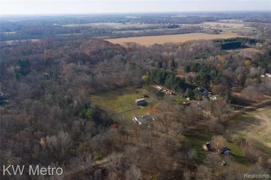 11614 RANSOM Highway, Dimondale, MI 48821