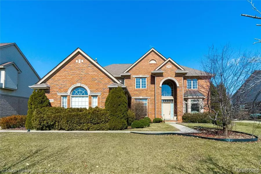 48162 GLADSTONE RD, Canton, MI 48188