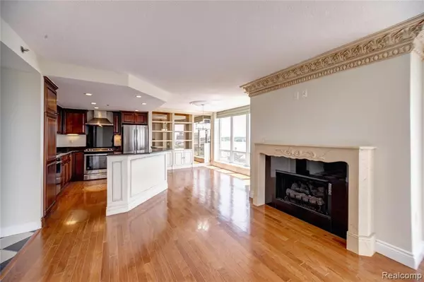 Detroit, MI 48207,250 E HARBORTOWN Drive
