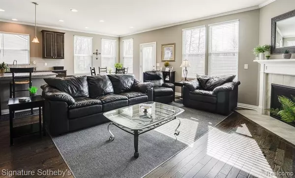 Canton, MI 48188,49583 MAPLETON