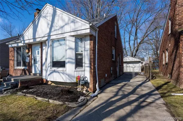 Harper Woods, MI 48225,20855 LENNON Street