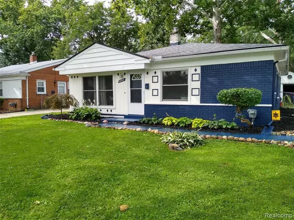 28069 BRENTWOOD Street, Southfield, MI 48076