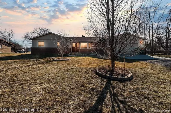 11439 DELANO Street, Romulus, MI 48174