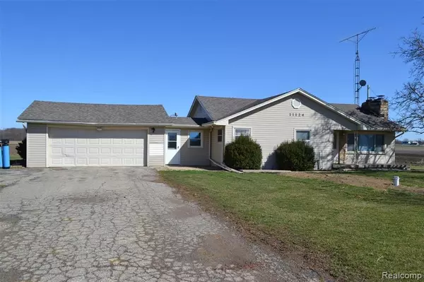 11124 Bristol Road, Lennon Vlg, MI 48449