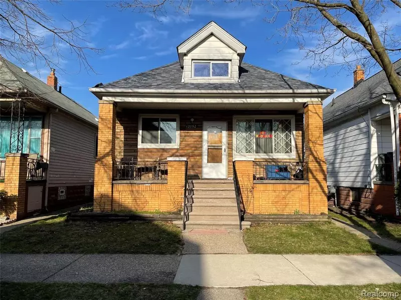 12092 SOBIESKI Street, Hamtramck, MI 48212
