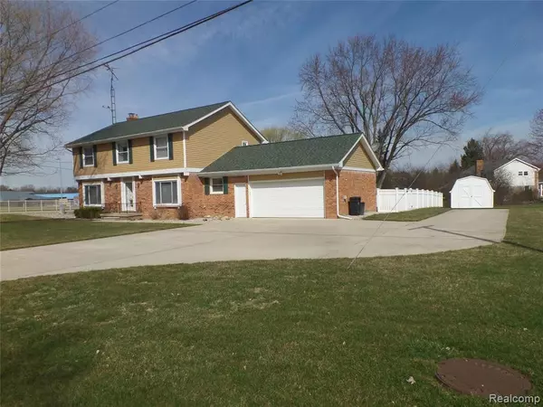 Grand Blanc, MI 48439,5007 E COOK Road