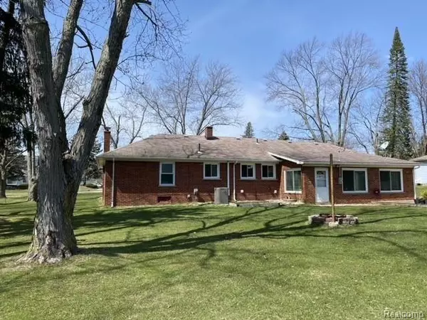 Auburn Hills, MI 48326,891 S SQUIRREL Road