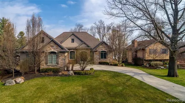 Lapeer, MI 48455,3804 LAKE LAPEER Drive