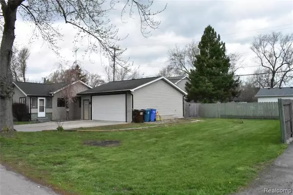 Monroe, MI 48162,3451 BAYCREST Drive