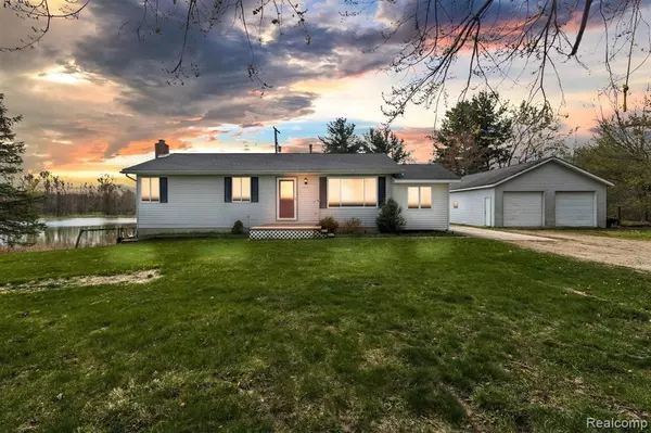 Howell, MI 48855,2910 E COHOCTAH Road