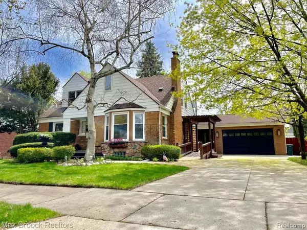 Huntington Woods, MI,13155 HART Avenue