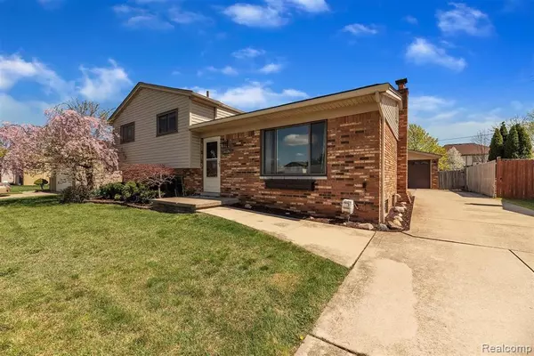 Sterling Heights, MI 48310,39326 Roland Drive