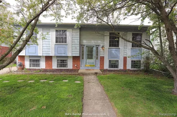 Plymouth, MI 48170,9223 N SHELDON Road