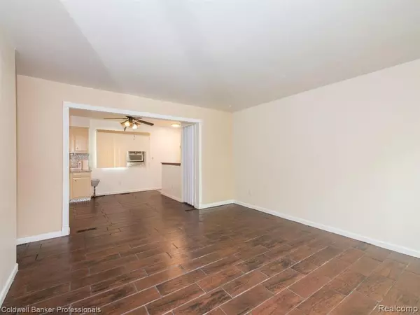 Southfield, MI 48033,22139 SEMINOLE ST