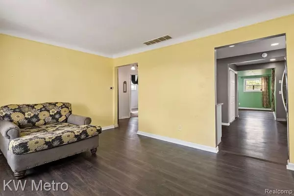 Garden City, MI,28825 MAPLEWOOD Street