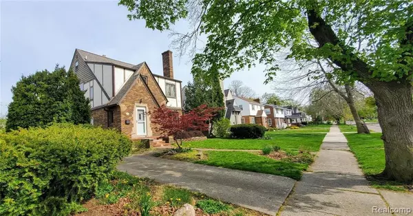 Flint, MI 48503,923 KENSINGTON Avenue