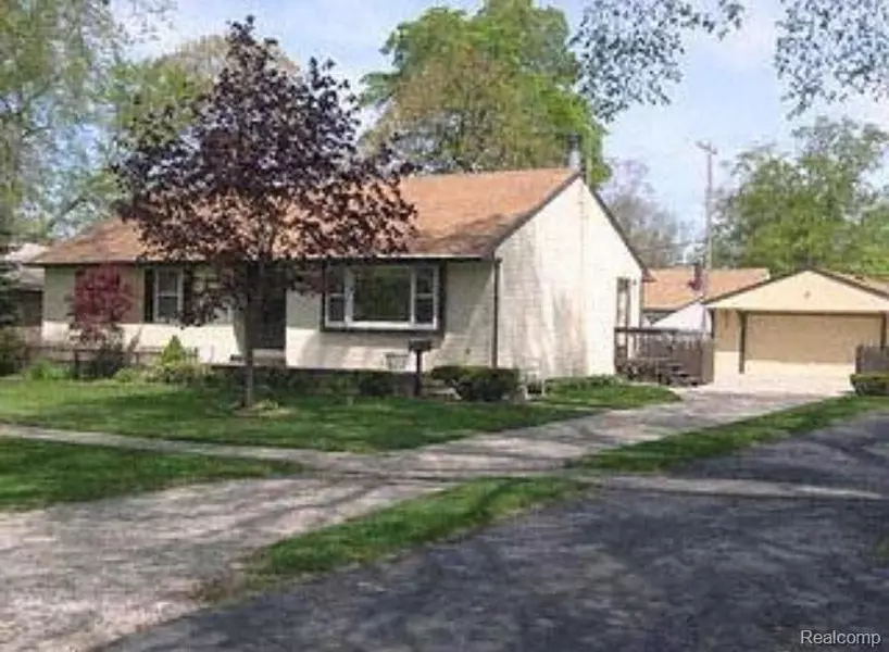 32314 MAPLEWOOD Street, Garden City, MI