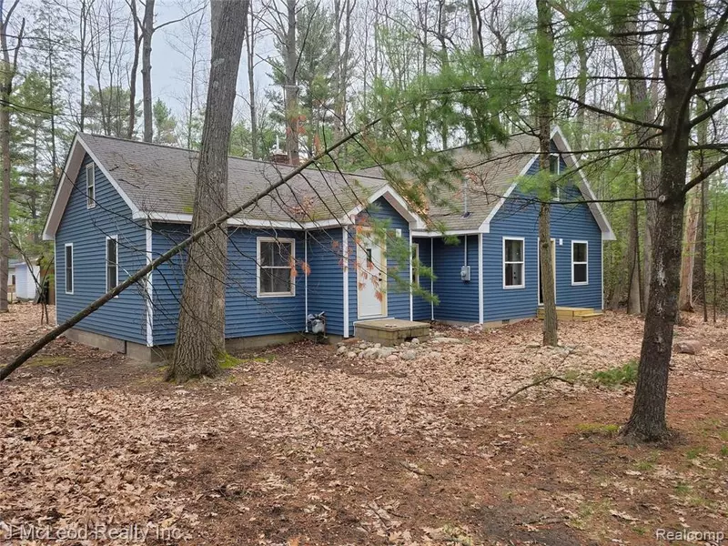 214 PEACHTREE Avenue, Prudenville, MI 48651