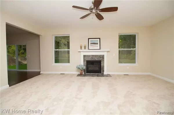 White Lake, MI,8610 SAWGRASS Lane