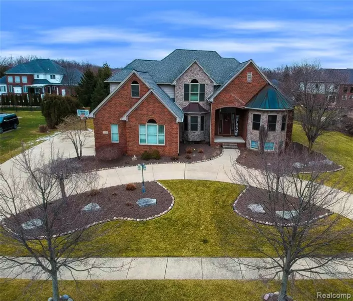 23291 GOLFPOINTE Circle, Grosse Ile, MI 48138