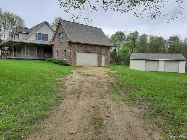 Almont, MI 48428,3041 Bishop Road