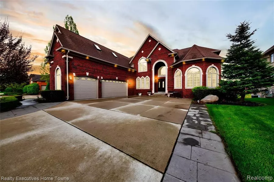57320 STONEBRIAR Drive, Washington, MI