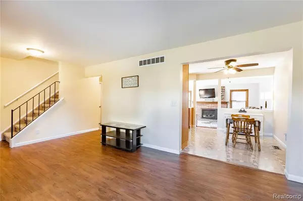 Woodhaven, MI 48183,22145 Derby