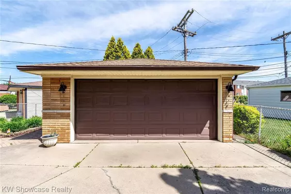 Sterling Heights, MI 48312,14205 Wedgewood Road