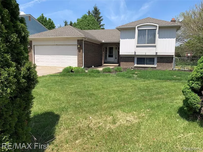 36856 CARRIAGE Drive, Sterling Heights, MI 48310