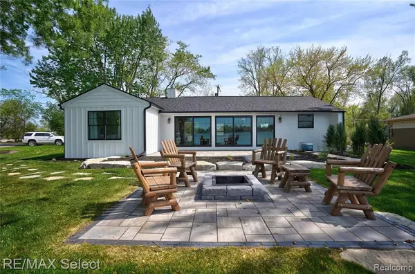 Fenton, MI 48430,14240 MOFFETT Drive