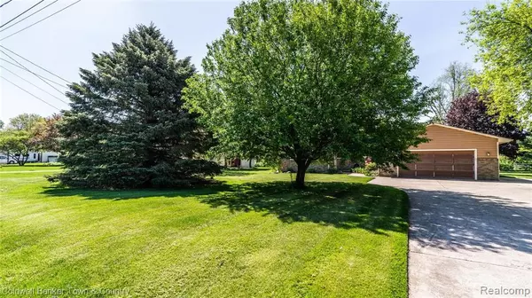 Fenton, MI 48430,10062 Carlee June Dr