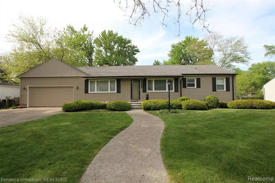 32124 ROSSLYN Avenue, Garden City, MI