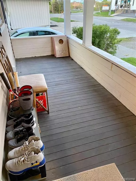 Fenton, MI 48430,306 W CAROLINE Street