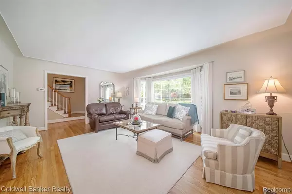 Grosse Pointe Woods, MI 48236,1760 Broadstone Road