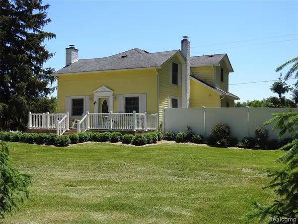 4789 FOX LAKE Road, Goodrich Vlg, MI