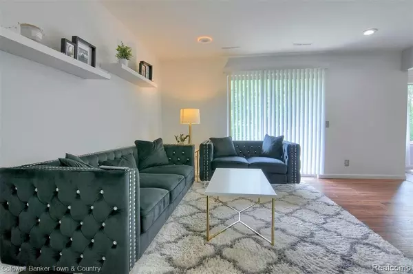 Howell, MI 48843,515 Highland Rd Blgd #E Unit #3