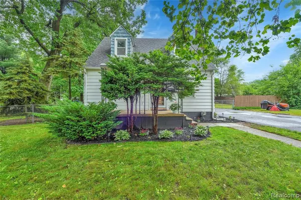 Garden City, MI,31978 PIERCE Street