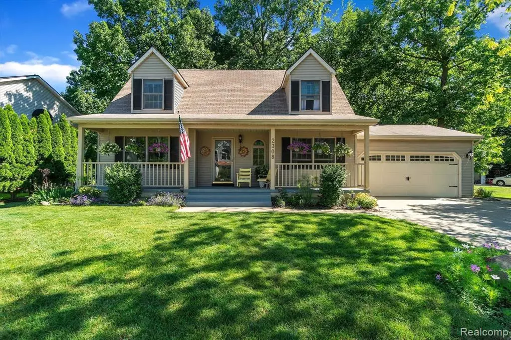 Fenton, MI 48430,2308 Blue Heron Court